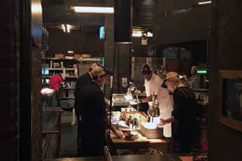 Ein Blick hinter die Kulissen in der Szene-Gastronomie von New York