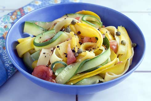 Zoodles aus Kürbis und Zucchini