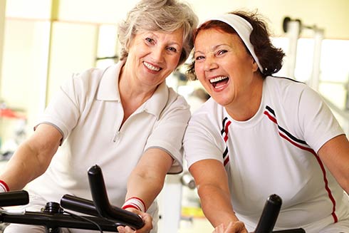 Senioren Sport, Seniorenheim Sportangebot, Seniorenheim Fitness