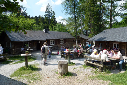 Uriges Plätzchen: Hiebammen Hütte