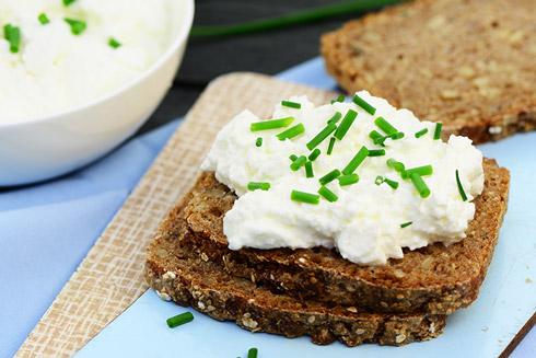 Frischkäse findet seinen perfekten Partner in einem fruchtigen Riesling