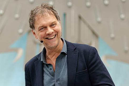Prof. Dr. Volker Busch
