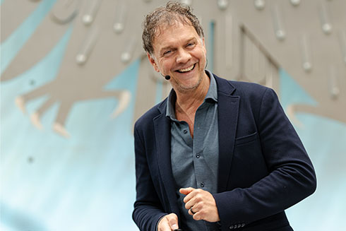 Prof. Dr. Volker Busch