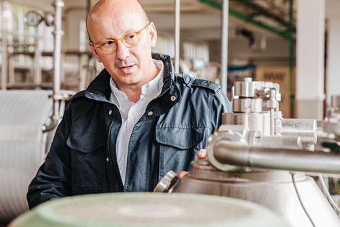 Um Hefebakterien zu unterbinden, wird der Apfelsaft pasteurisiert