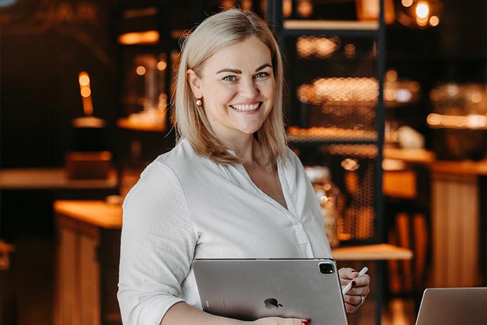 Unsere Expertin von CHEFS VALUE Jenny Schmitz