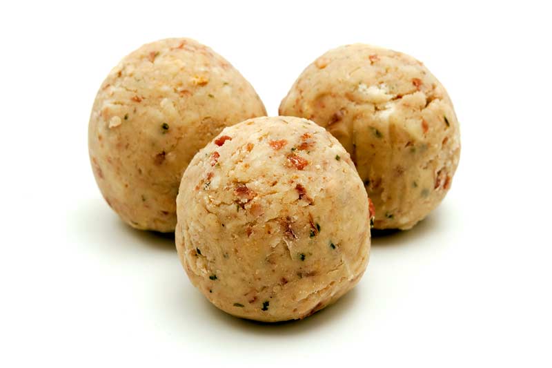 Grundrezept Semmelknödel