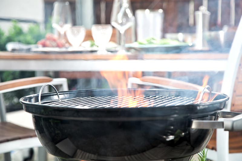 Zu einem guten Grill-Buffet gehören Saucen und Dips, wie ein fruchtiges Melonenchutney, einfach dazu. Ideen finden Sie bei CHEFS CULINAR.