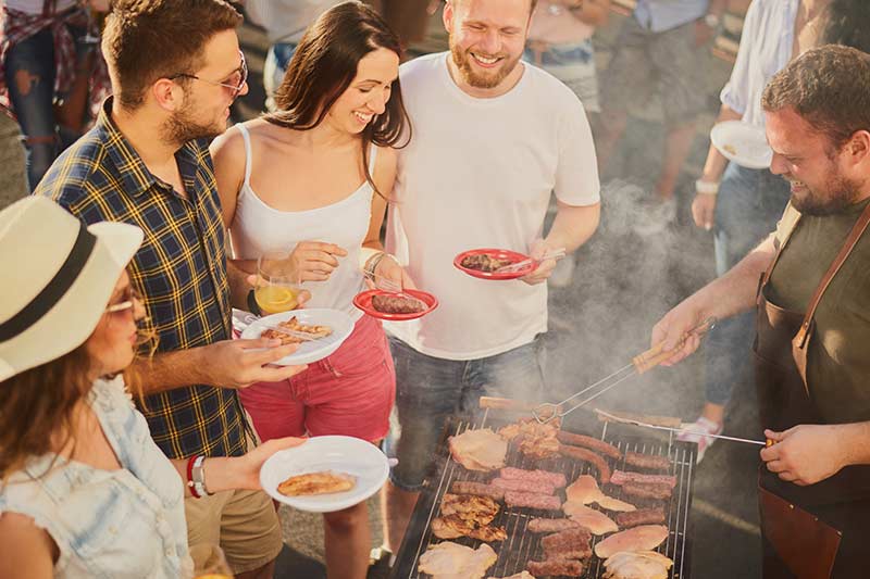 Grill-Buffets sind der Hit im Sommer