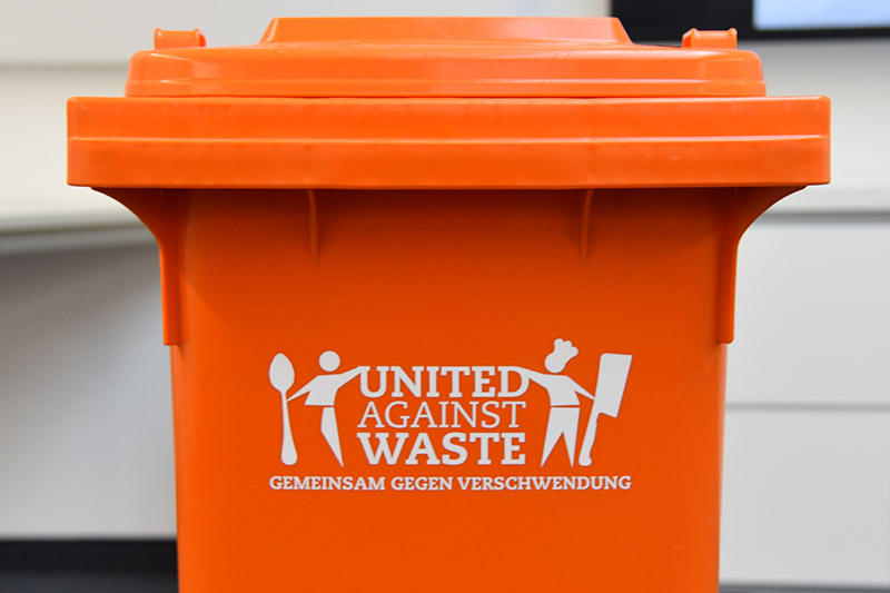 United Against Waste Mülltonne