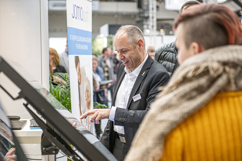 Experte zeigt auf der Messe, was das Speisenerfassungsmanagement alles kann