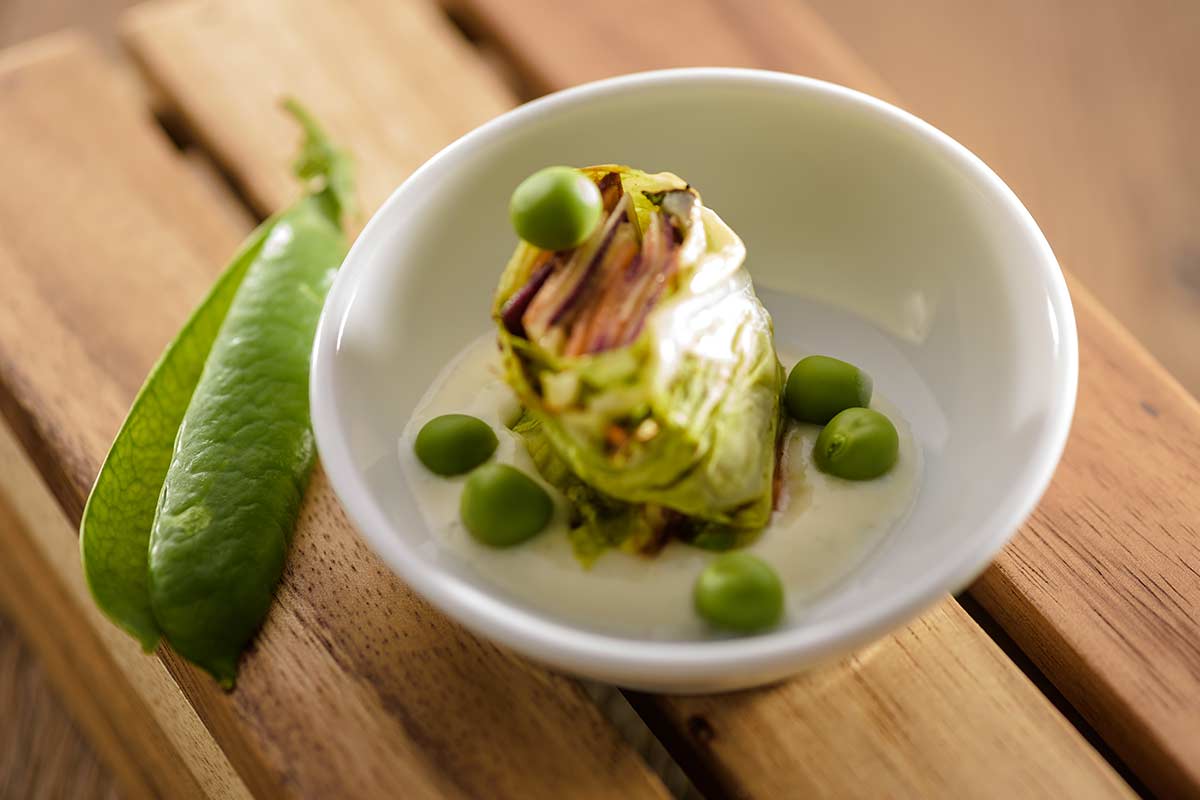 Veganer Limettendip mit Karotten und Wirsingsalat | Rezept