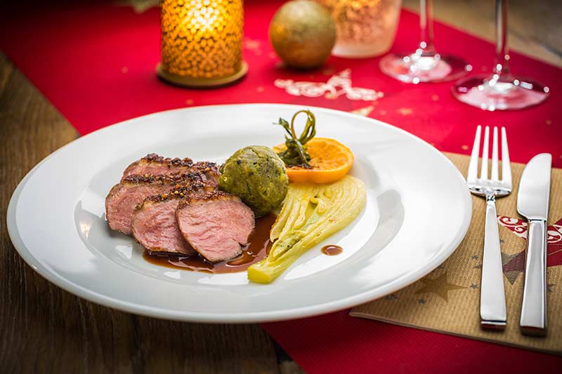 Entenbrust mit Orangen-Fenchel und Pistazienknödeln