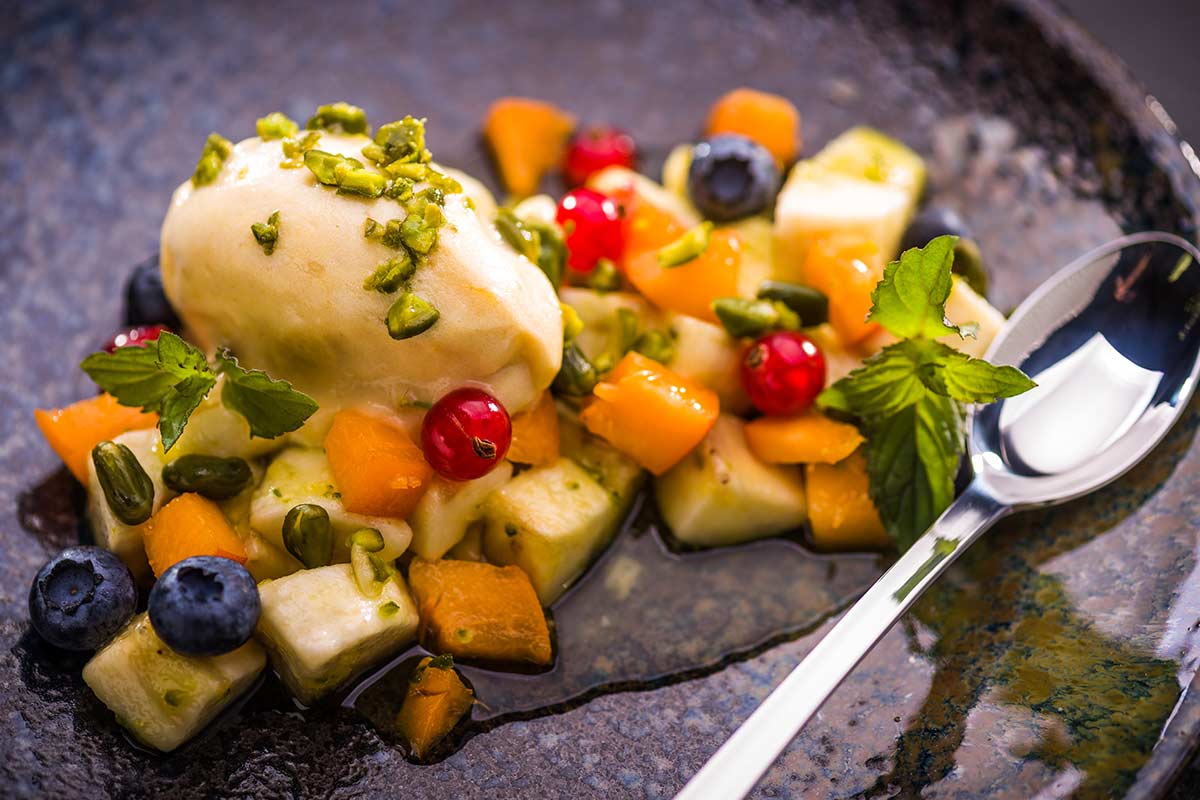 Orangen-Tee-Sorbet mit sous-vide gegarter Honig-Banane | Rezept Orangen-Tee-Sorbet mit sous-vide gegarter Honig-Banane | Rezept