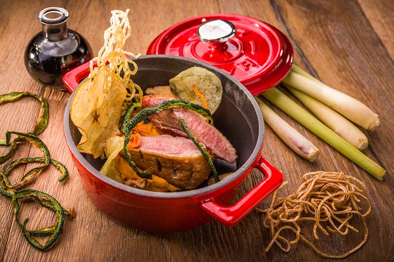 Entenbrust "Peking" mit gebackenen Nudeln