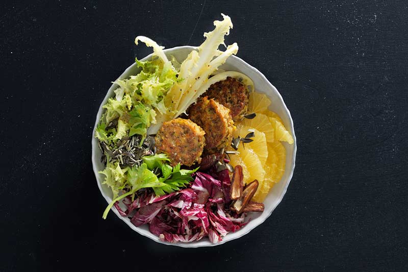 Buddha Bowl mit Bratlingen