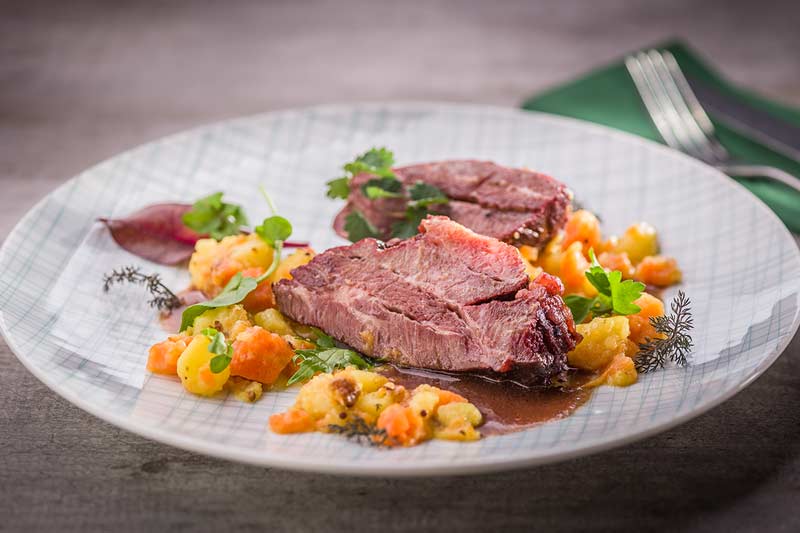 Ochsenbacke "sous-vide" Kartoffel-Karotten-Stampf