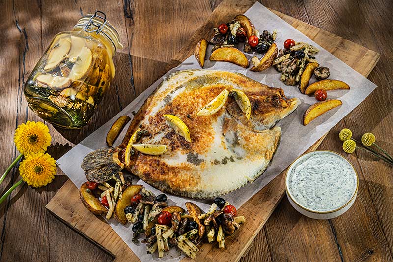 Steinbutt im Ganzen mit Pickled Fries