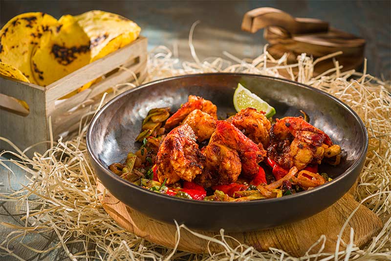 Garnelen in Paprikaasche gegart mit Maistortilla