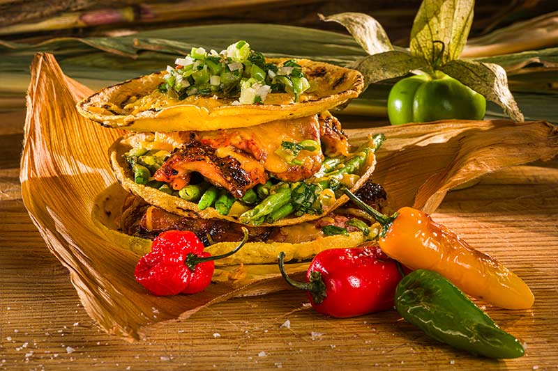 Quesadilla mit Hähnchen und Salsa Verde