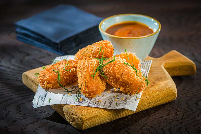 Käsekrokette mit Ingwer-Ketchup