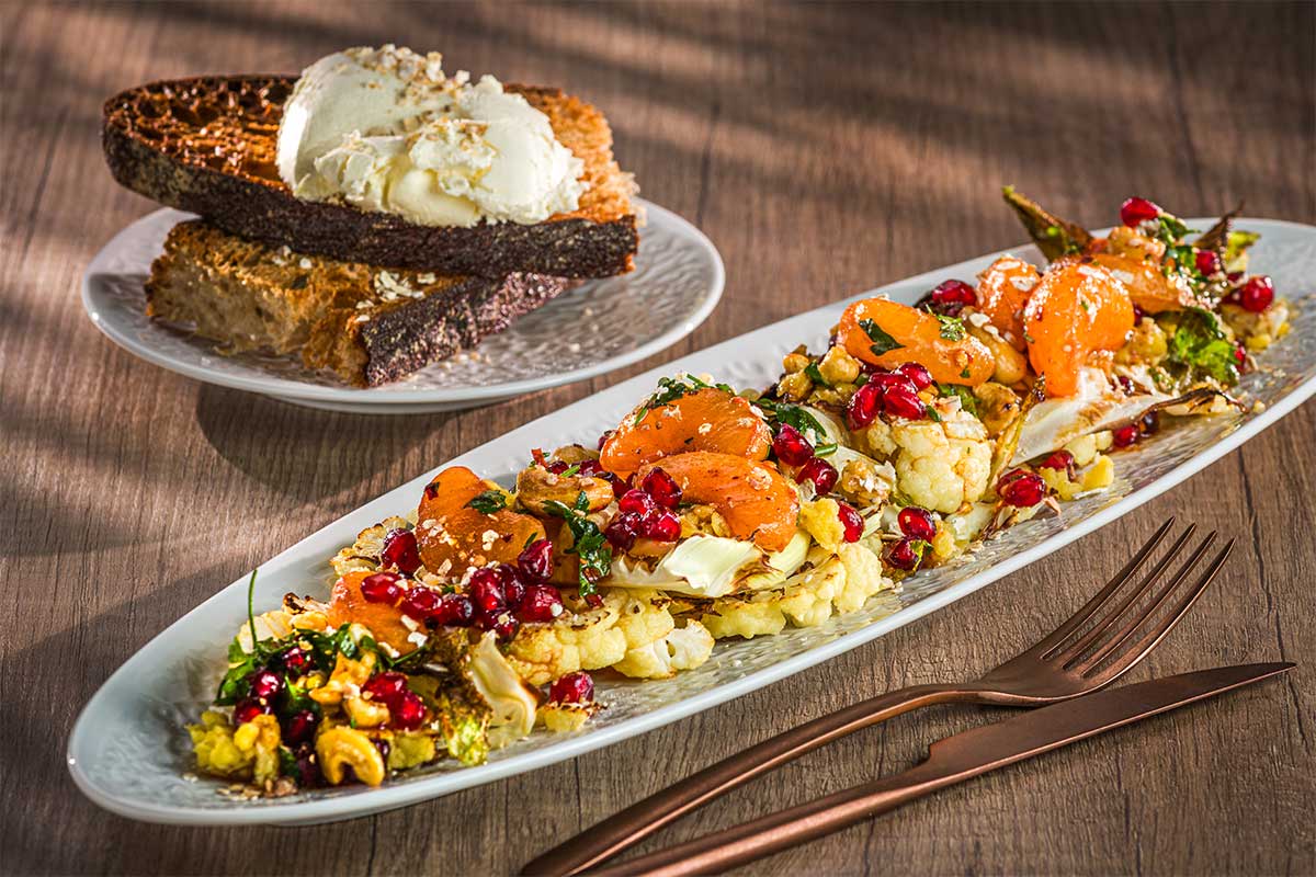 Blumenkohlsalat mit Cashewkernen