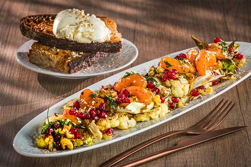 Blumenkohlsalat mit Cashewkernen