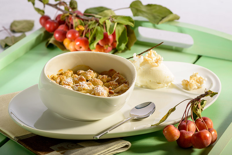 Apple-Crumble mit Milchreis-Eis