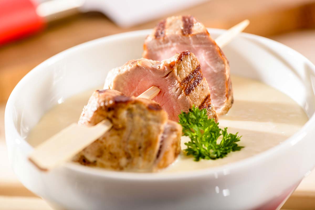 Rote Linsen-Cremesuppe mit Schweinefilet | Rezept