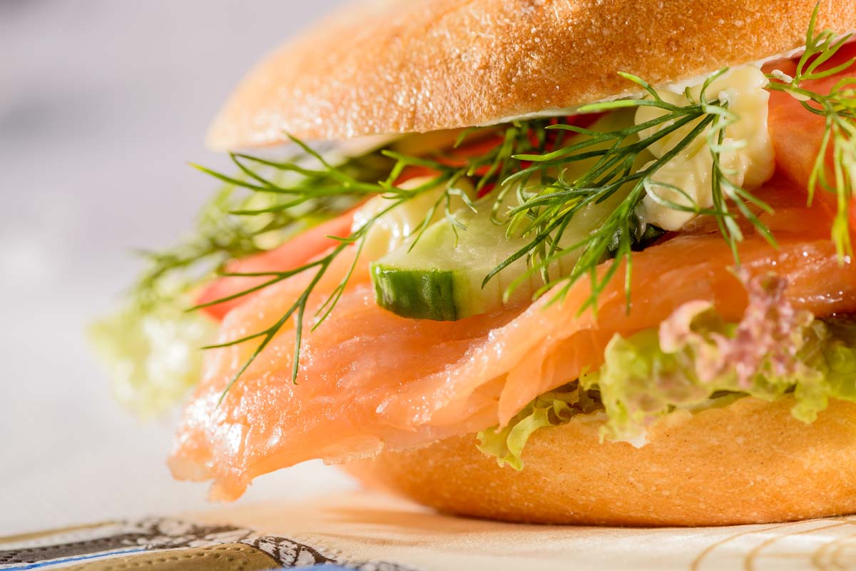 Klassischer Bagel Mit Meerrettich Creme Und RäUcherlachs - Rezepte Suchen